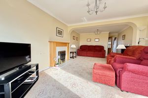 Living Room- click for photo gallery